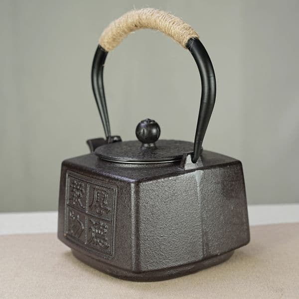 Be Kind square teapot — view 4