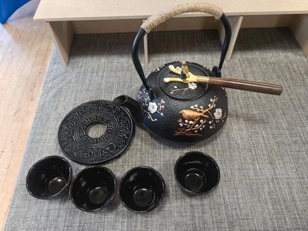 7 piece cast iron tea set — view 4