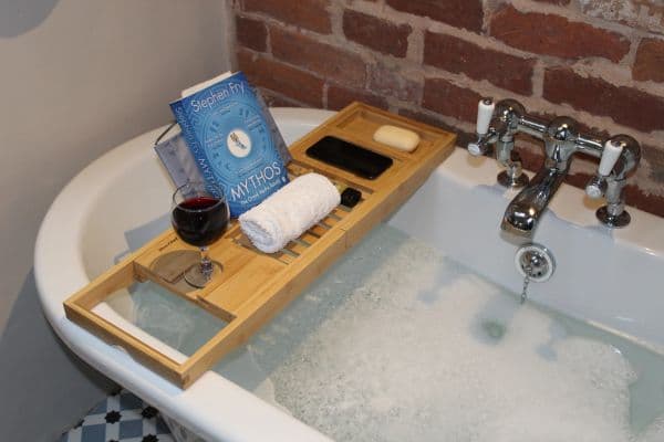 Bamboo bathtub caddy — view 4