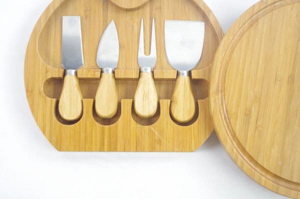 Round bamboo cheese board with grapes and cheese — view 7