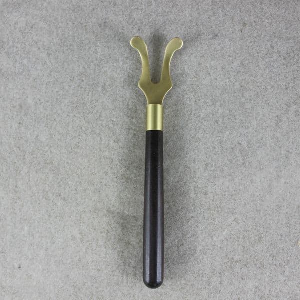 Lid fork with wooden handle — view 3