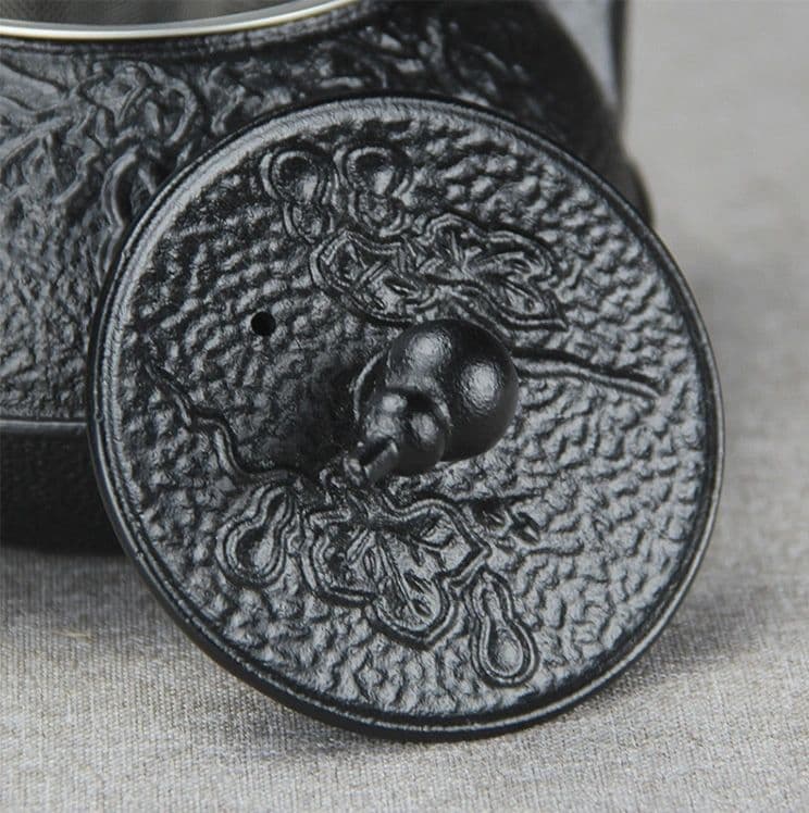 Hulu black cast iron teapot — view 3