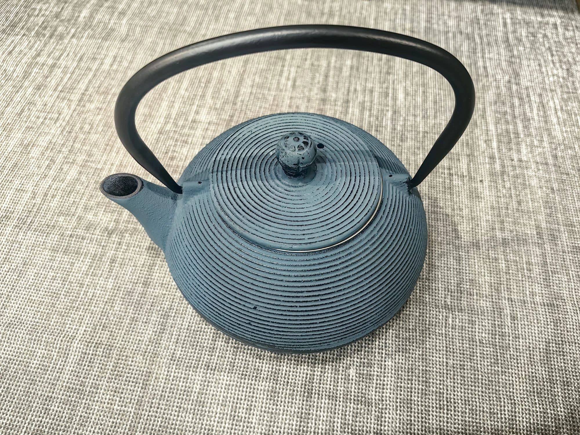 Soft blue cast iron teapot, 600ml — view 3